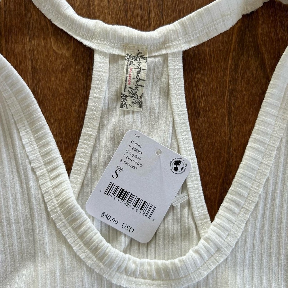 NWT Intimately Free People White ribbed bodysuit with scoop neckline Size Small - Picture 4 of 4